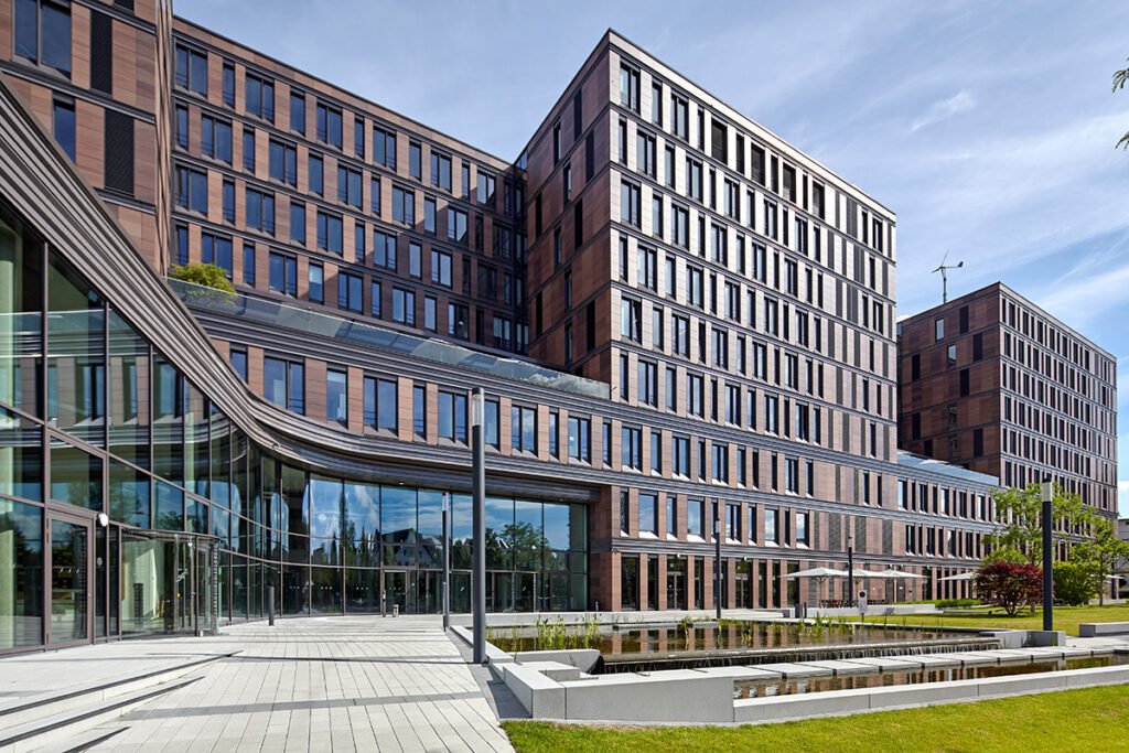 Frankfurt School of Finance & Management
