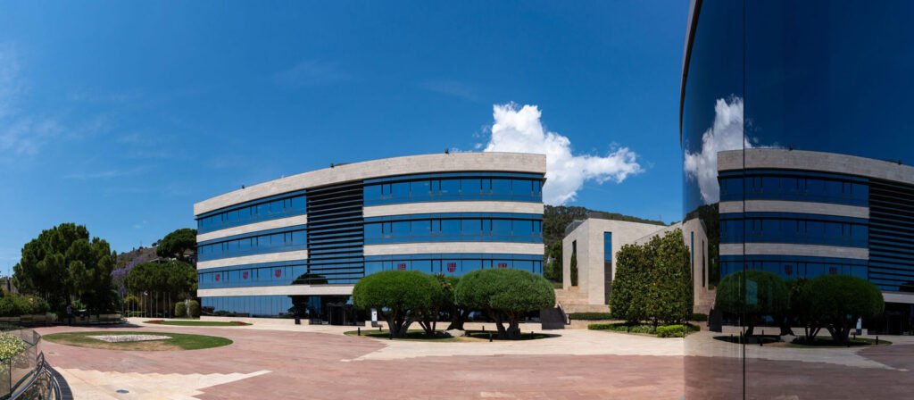 IESE Business School