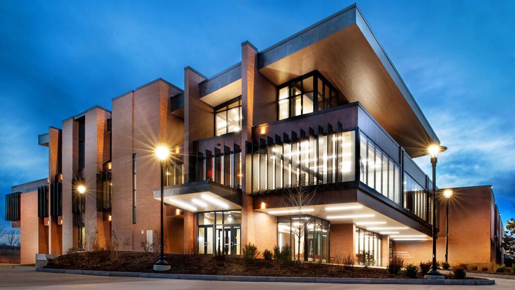 Rochester Institute of Technology (RIT) (Saunders College of Business)