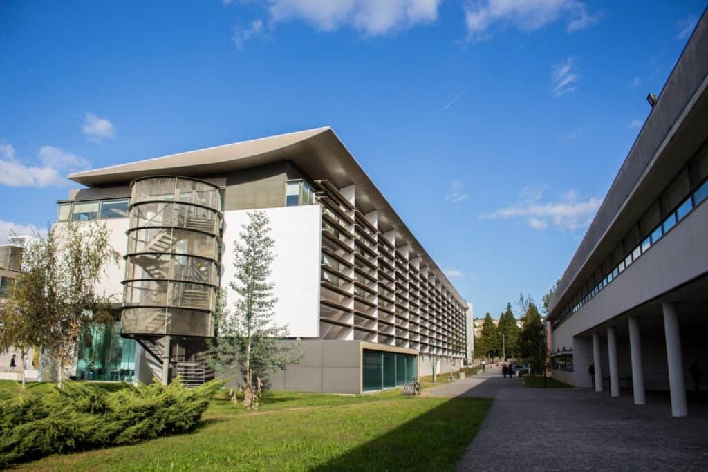 Universidade do Minho – School of Economics & Management