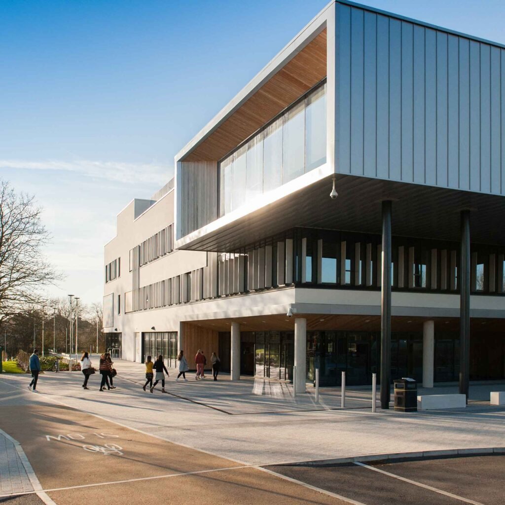 University of Gloucestershire (School of Business)