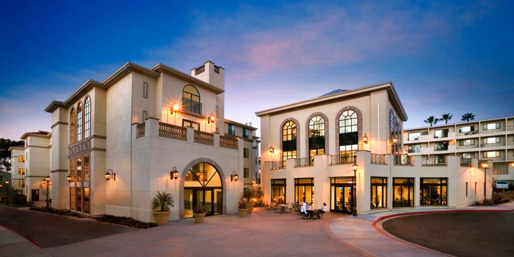 University of San Diego (USD) (School of Business)